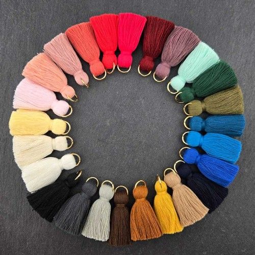 비즈톡 [PT-1-02]국내생산 고급 면통통태슬 35mm 25color 전통매듭노리개용재료