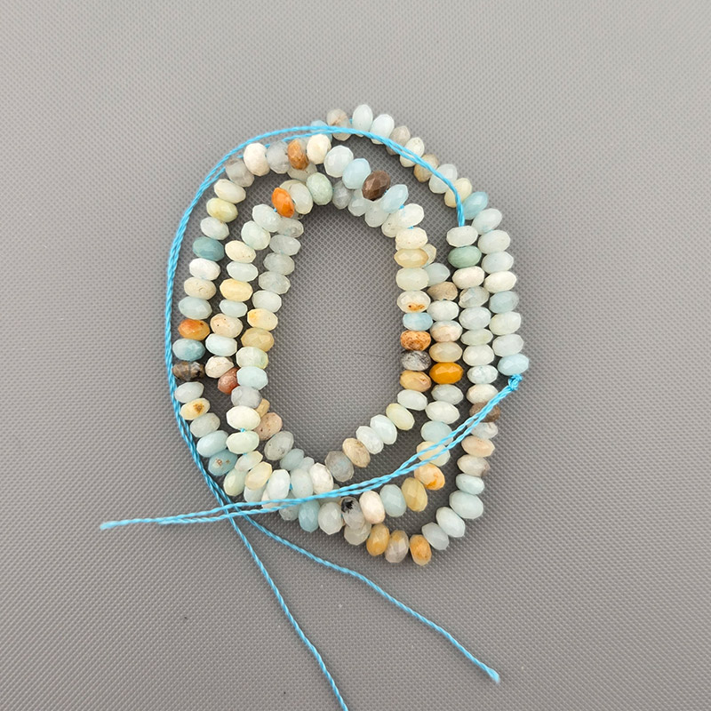 비즈톡 [J1-302-11]원석 옥론델 커팅 4mm 천연석 아마조나이트 ,반줄(약17cm)